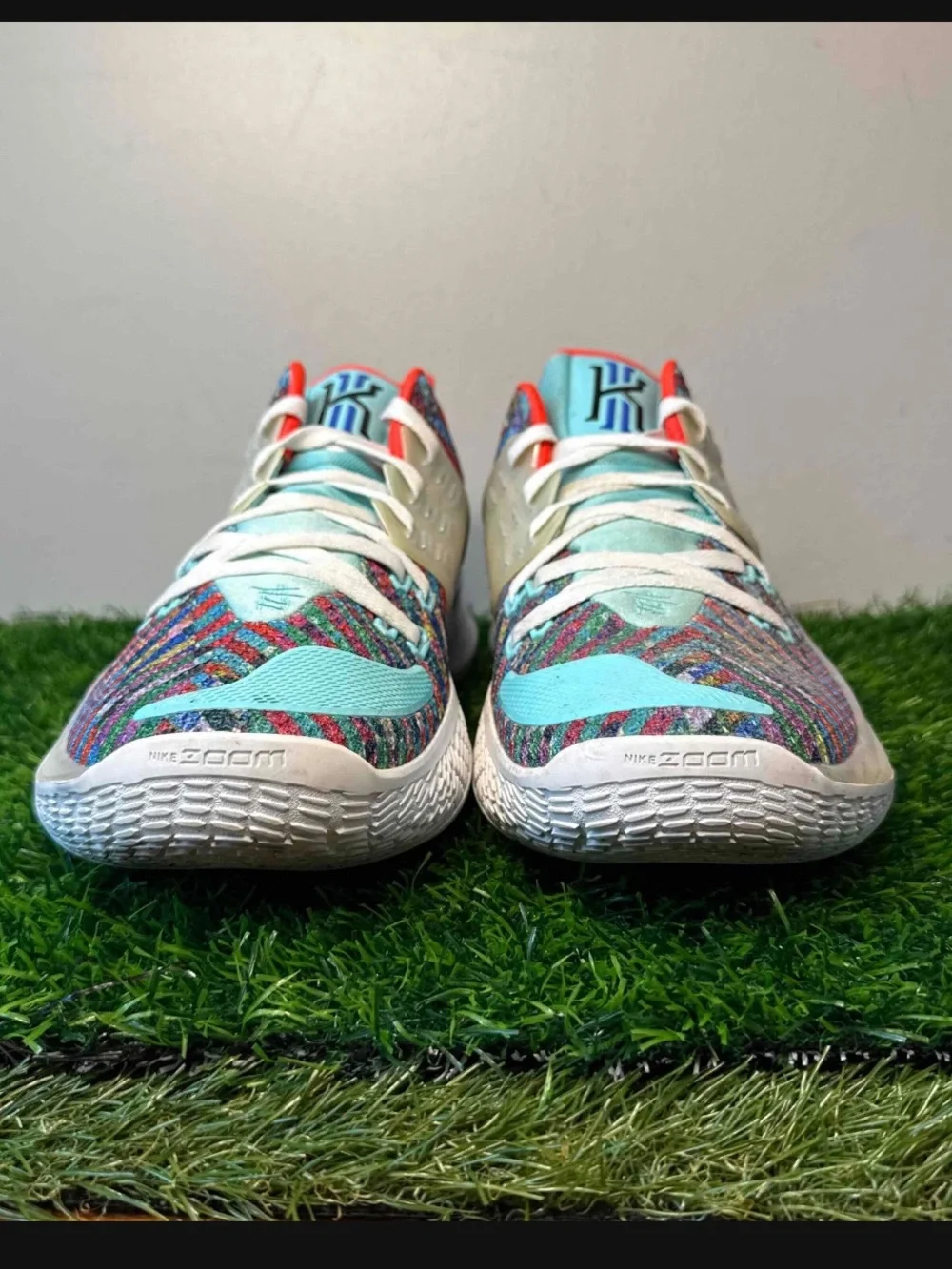 Nike Kyrie Low 2 Multi-Color Irving Men’s Size 15 Sneakers Shoes AV6337-400